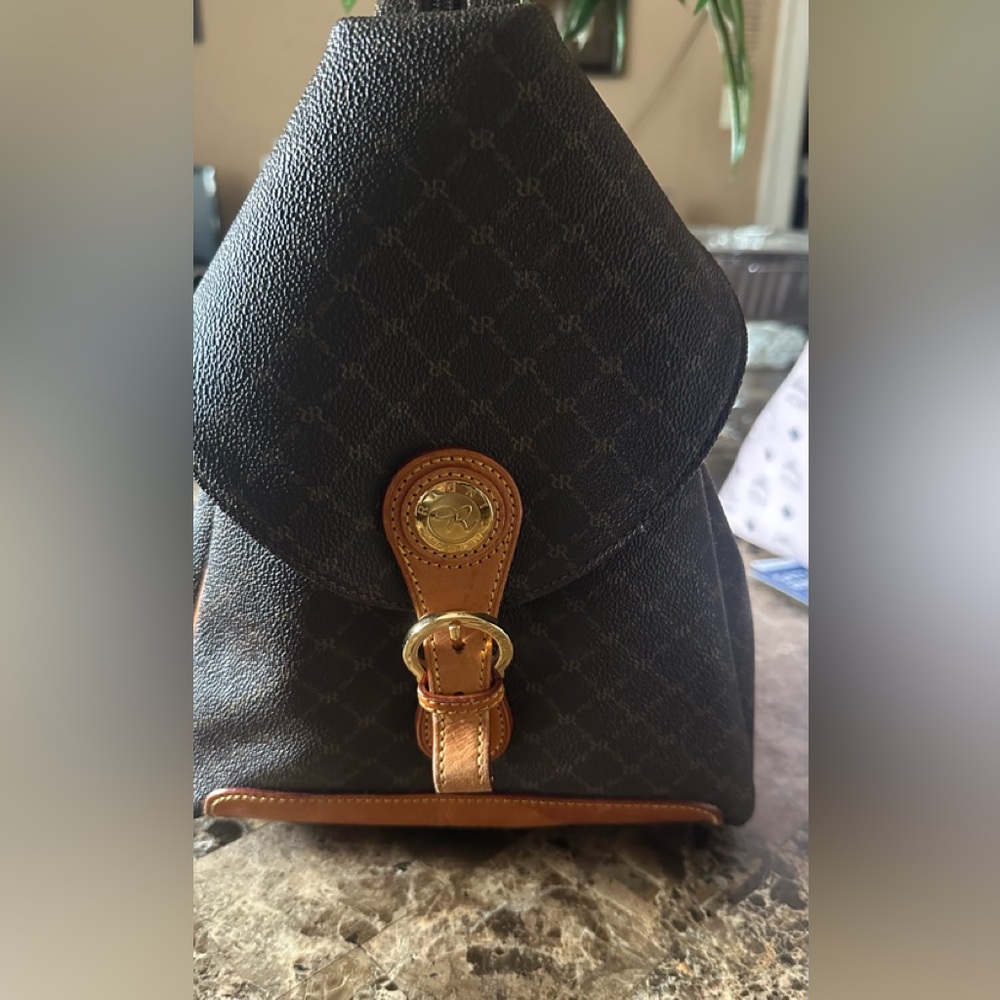 Rioni Charlize Zipper Strap Backpack